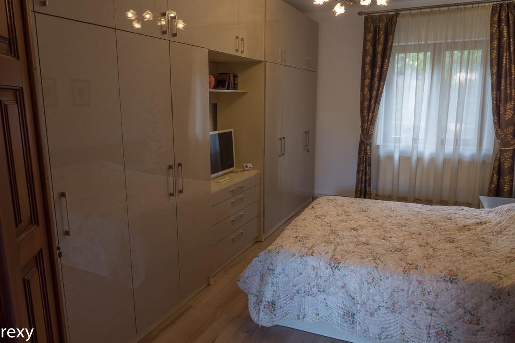 Chic Apartment براشوف المظهر الخارجي الصورة